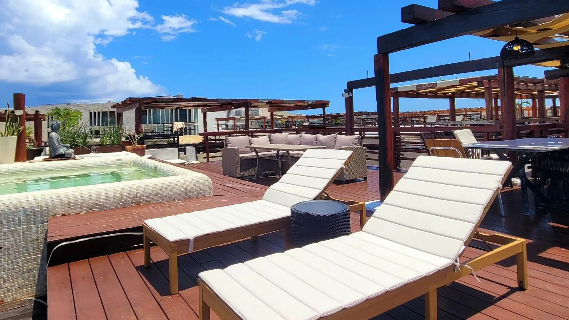 Aldea Thai Downtown Oceanview Residences Playa del Carmen