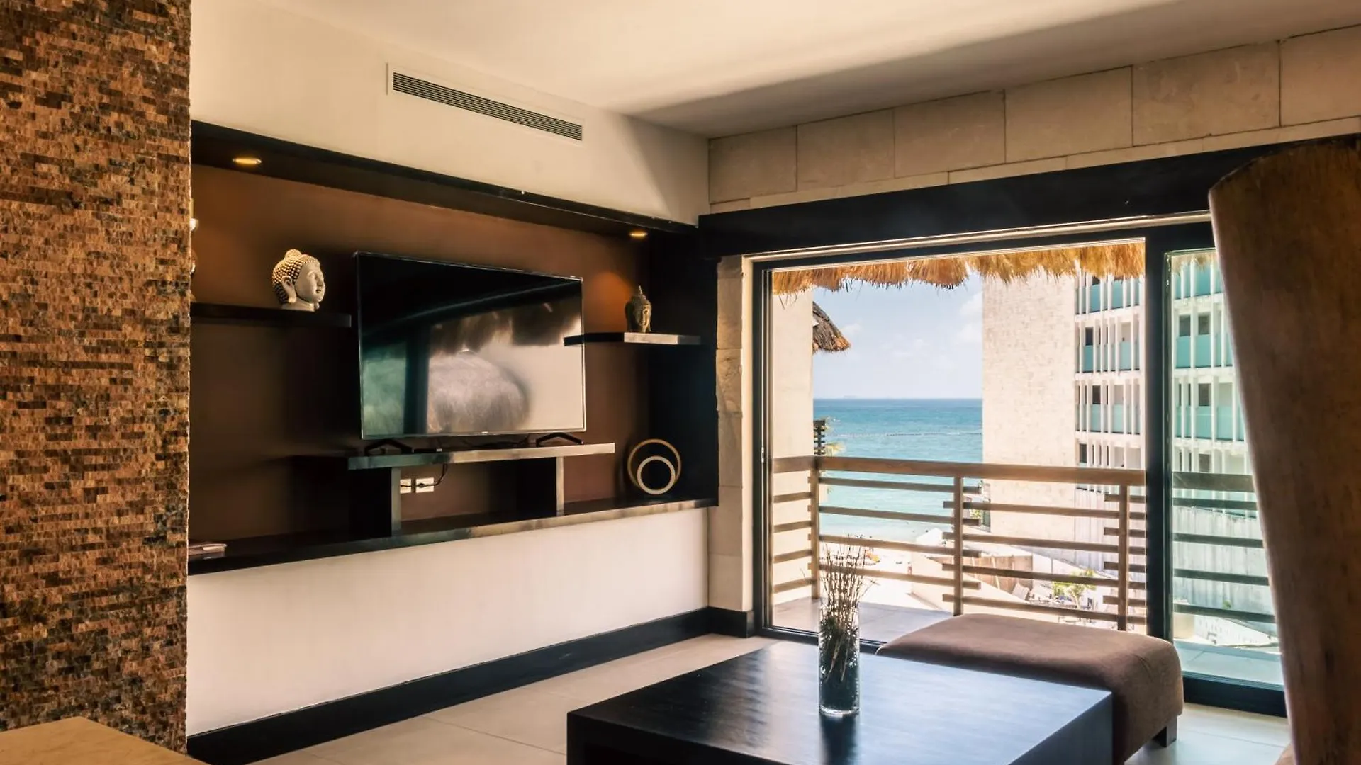 بلايا ديل كارمن Aldea Thai Downtown Oceanview Residences المكسيك