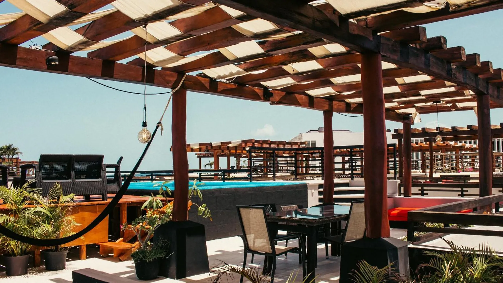 بلايا ديل كارمن Aldea Thai Downtown Oceanview Residences شقة فندقية بلايا ديل كارمن
