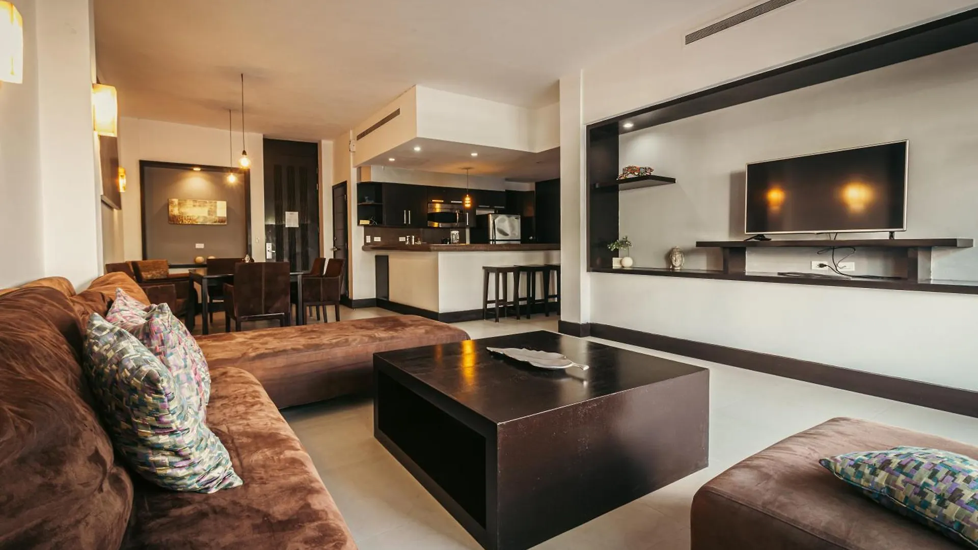 بلايا ديل كارمن Aldea Thai Downtown Oceanview Residences المكسيك